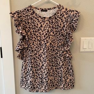 Cute blouse!